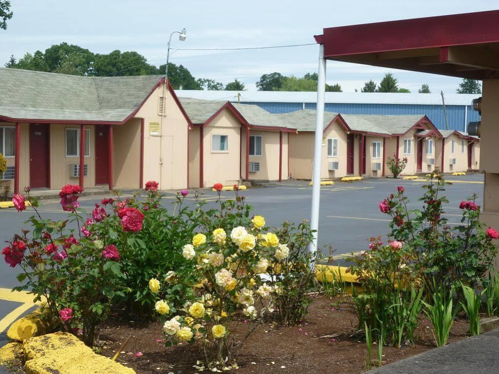 Budget Inn Motel Woodburn Exterior foto