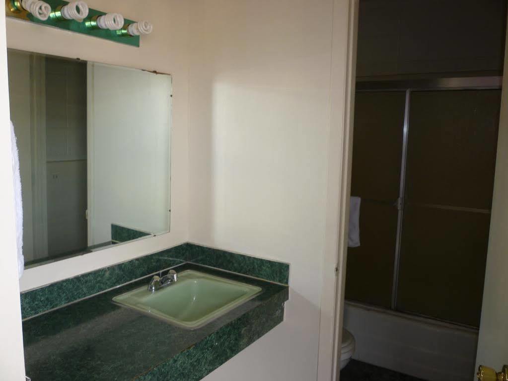 Budget Inn Motel Woodburn Exterior foto